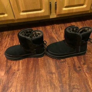 💯 Authentic UGGS Boots